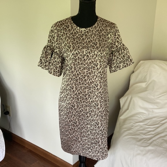 Banana Republic leopard print metallic shift dress - Picture 4 of 16
